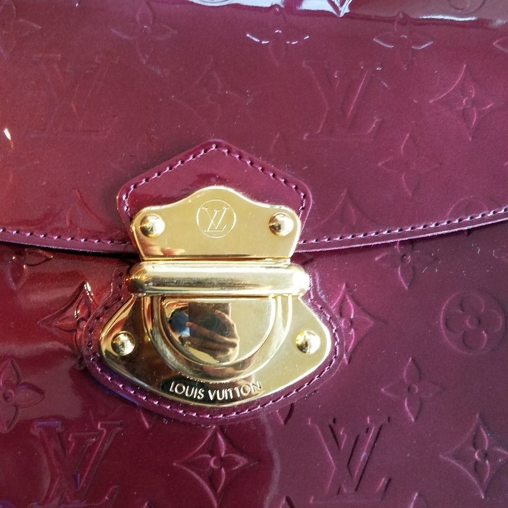 Louis Vuitton  - Picture 6 of 14